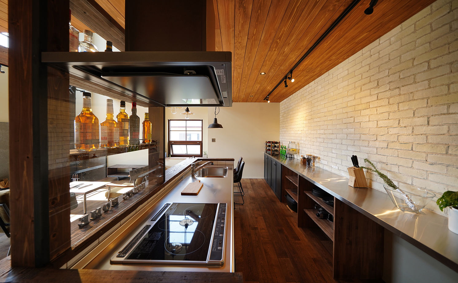 HOLOS HOME（ホロスホーム） 【愛知県|2000万円台|間取り図あり|ウッドデッキ】スローライフを実現させた、住宅地のなかの山小屋の建築実例画像12