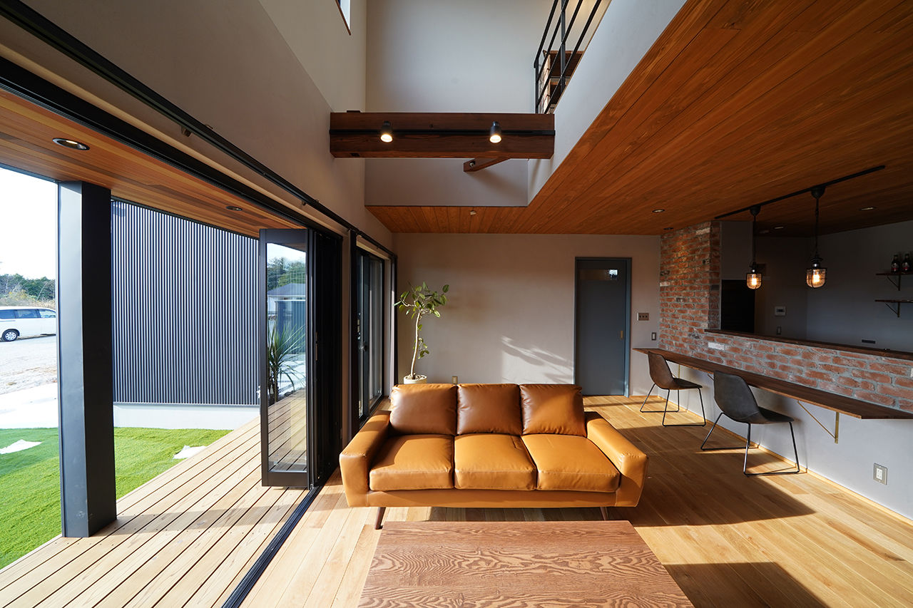 HOLOS HOME（ホロスホーム） 【豊田市|ブルックリンスタイル|ウッドデッキ|ドライガーデン】庭にもこだわりたい人のお手本ハウスの建築実例画像2