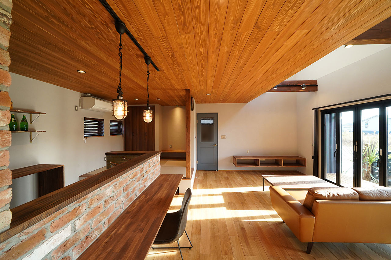 HOLOS HOME（ホロスホーム） 【豊田市|ブルックリンスタイル|ウッドデッキ|ドライガーデン】庭にもこだわりたい人のお手本ハウスの建築実例画像3