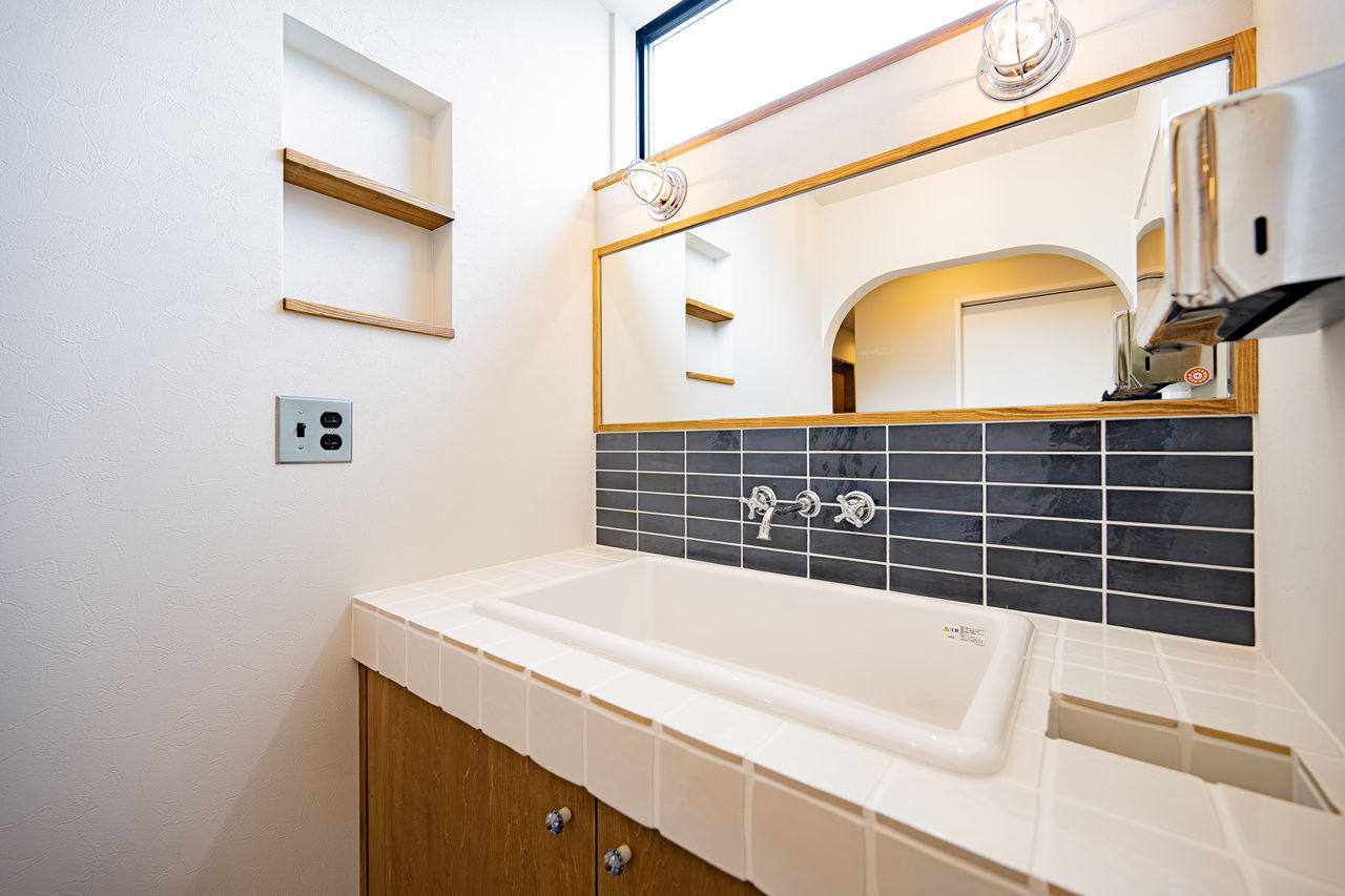 HOLOS HOME（ホロスホーム） 【愛知県|アメリカンビンテージ|エイジング加工】無垢材×アイアンが最高にカッコいい、ビンテージハウスの建築実例画像10