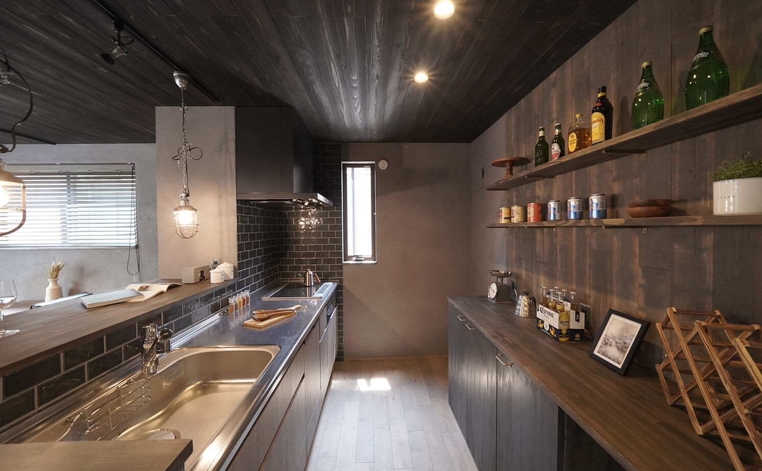 HOLOS HOME（ホロスホーム） 【豊川市｜監獄風ハウス｜こだわりアイテム】ダークヴィンテージスタイルハウスの建築実例画像9