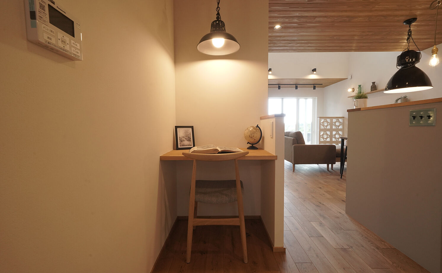 HOLOS HOME（ホロスホーム） 【瀬戸市｜インナーガレージ｜土間リビング】沖縄を感じるオーシャンカフェガレージハウスの建築実例画像12