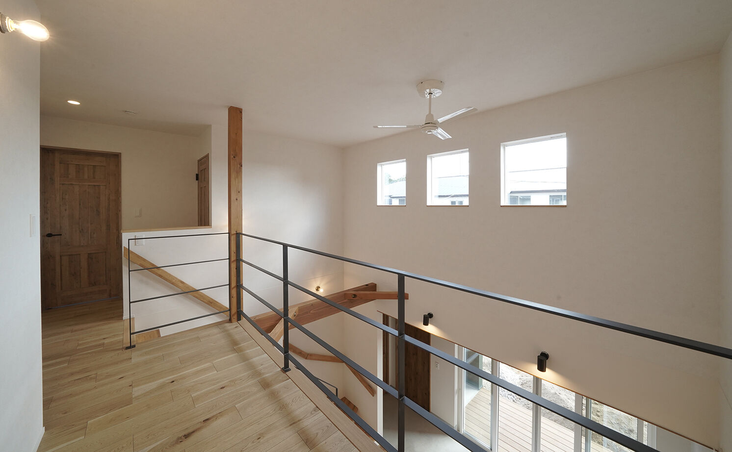 HOLOS HOME（ホロスホーム） 【瀬戸市｜インナーガレージ｜土間リビング】沖縄を感じるオーシャンカフェガレージハウスの建築実例画像16