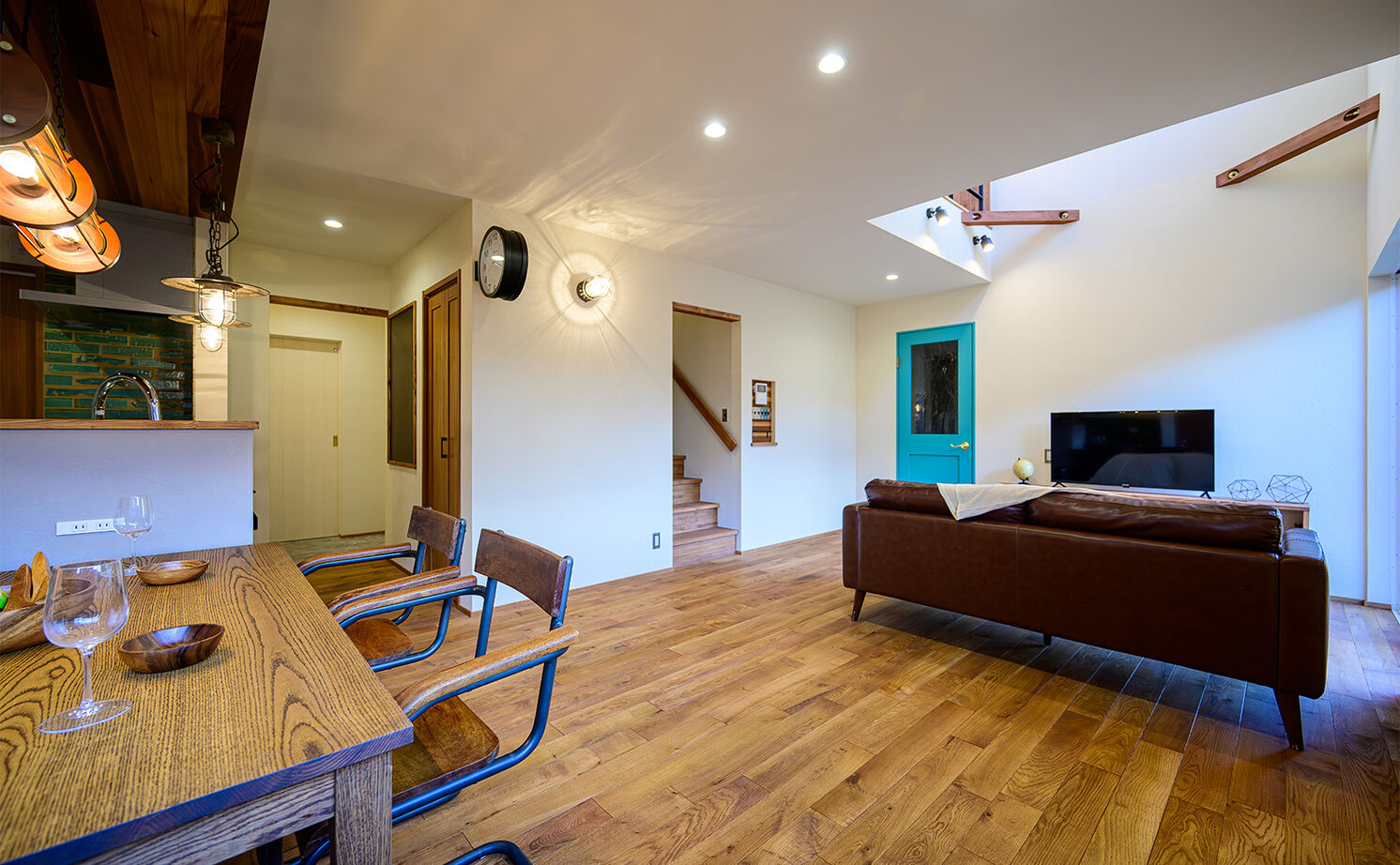 HOLOS HOME（ホロスホーム） 【三重県亀山市|アメリカンレトロ|素材】こだわりの趣味部屋と使いやすい家事動線の建築実例画像5