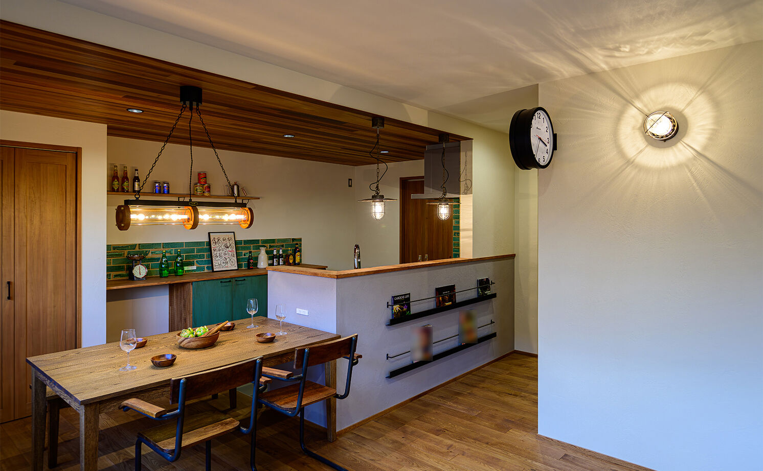 HOLOS HOME（ホロスホーム） 【三重県亀山市|アメリカンレトロ|素材】こだわりの趣味部屋と使いやすい家事動線の建築実例画像8