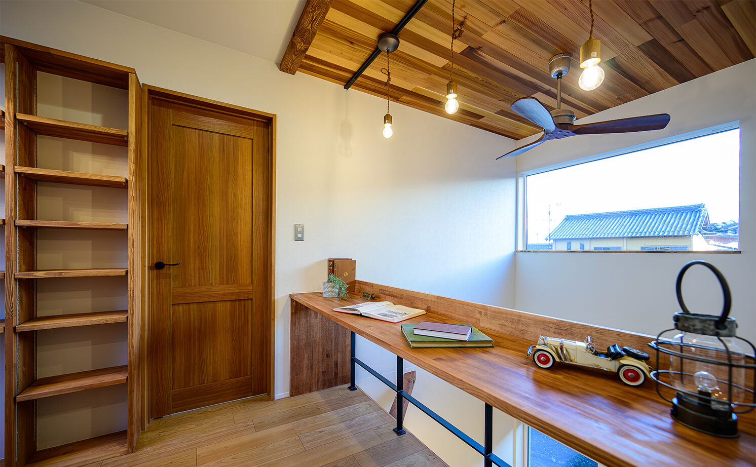 HOLOS HOME（ホロスホーム） 【三重県亀山市|アメリカンレトロ|素材】こだわりの趣味部屋と使いやすい家事動線の建築実例画像16