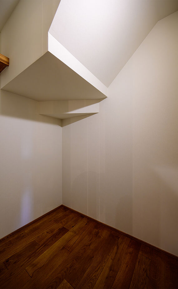 HOLOS HOME（ホロスホーム） 【三重県亀山市|アメリカンレトロ|素材】こだわりの趣味部屋と使いやすい家事動線の建築実例画像19