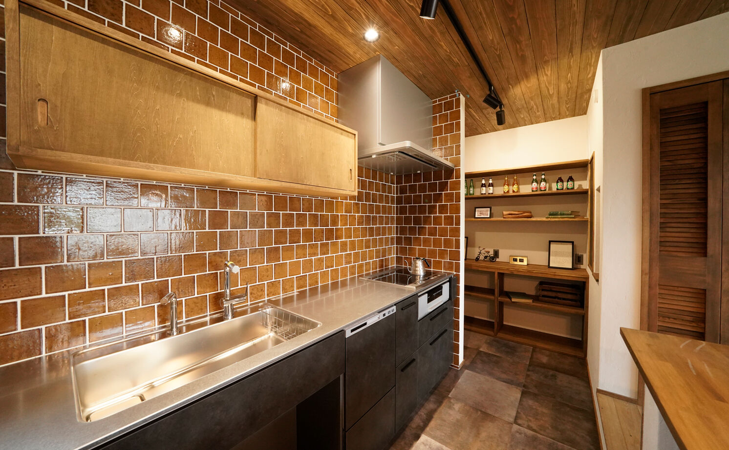 HOLOS HOME（ホロスホーム） 【豊田市｜平屋｜土間のあるリビング】アウトドア好きのヴィンテージフラットハウスの建築実例画像8