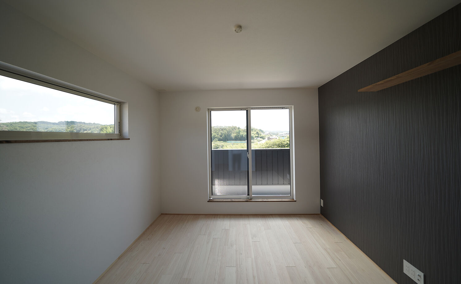 HOLOS HOME（ホロスホーム） 【豊田市｜ジャパニーズモダン｜インナーガレージ】木々のぬくもりと呼吸を感じながら共に成長する家の建築実例画像19