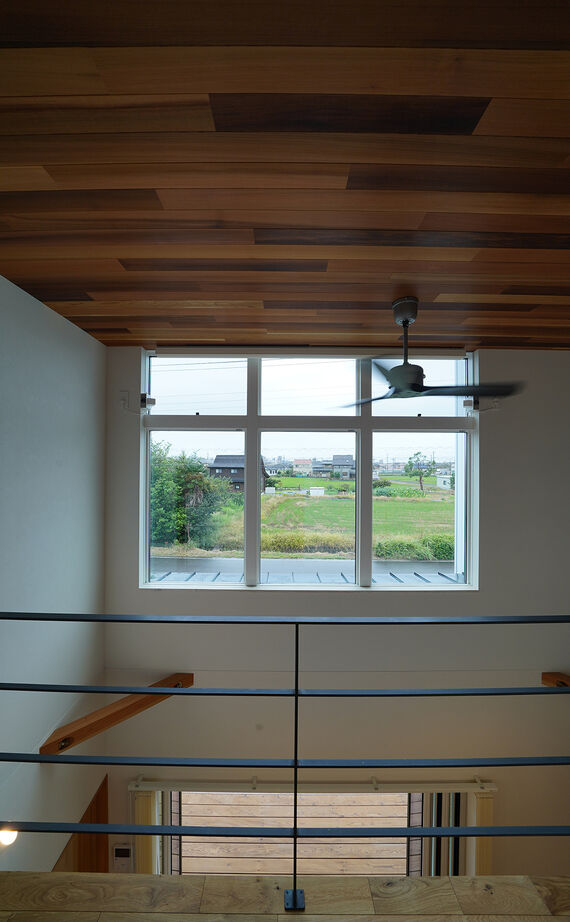 HOLOS HOME（ホロスホーム） 【安城市｜無垢素材｜ウッドデッキ】沖縄の風が吹き抜けるオーシャンリゾートスタイルハウスの建築実例画像17