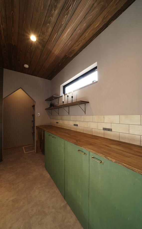 HOLOS HOME（ホロスホーム） 【西尾市│自然素材│吹き抜け】自由設計だからこそセンスが光る、土間＆薪ストーブの家の建築実例画像7