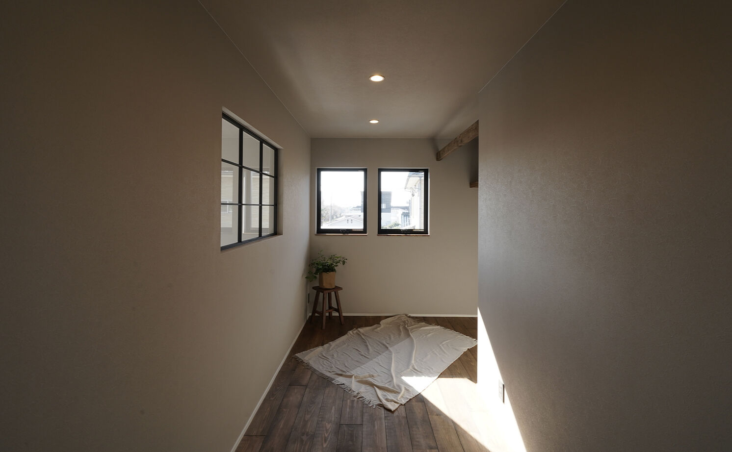 HOLOS HOME（ホロスホーム） 【西尾市│自然素材│吹き抜け】自由設計だからこそセンスが光る、土間＆薪ストーブの家の建築実例画像16