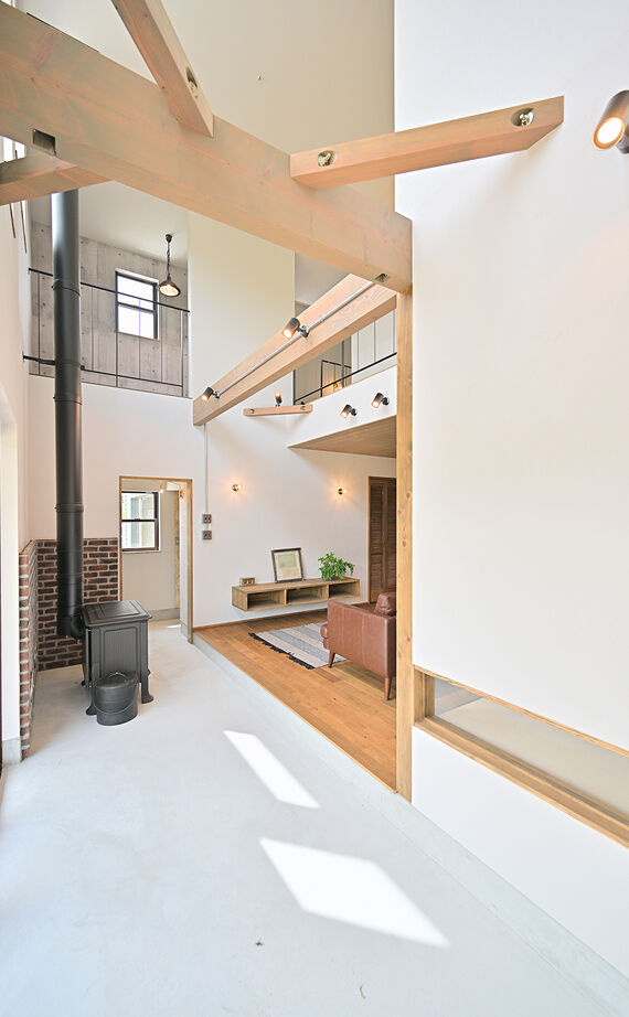 HOLOS HOME（ホロスホーム） 【知多郡｜畳スペース｜土間｜広々ガレージ】モスグリーンのガルバが映える、個性光るアウトドアハウスの建築実例画像7