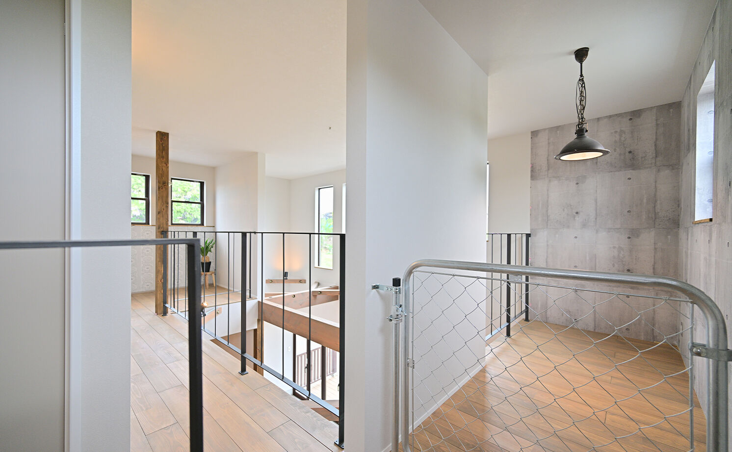 HOLOS HOME（ホロスホーム） 【知多郡｜畳スペース｜土間｜広々ガレージ】モスグリーンのガルバが映える、個性光るアウトドアハウスの建築実例画像14