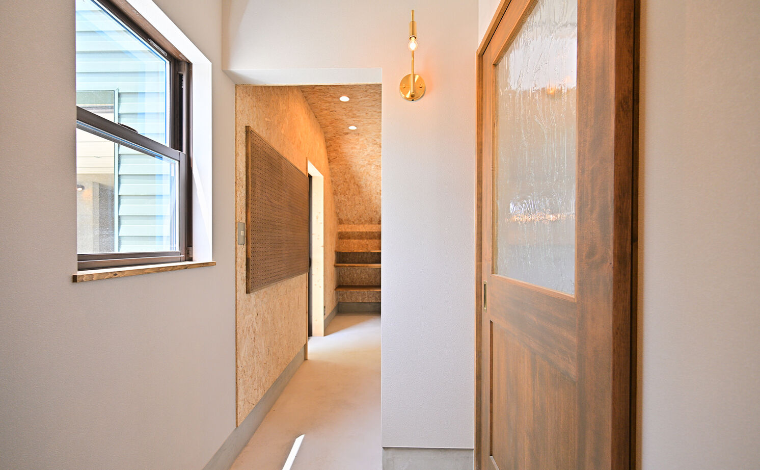 HOLOS HOME（ホロスホーム） 【知多郡｜畳スペース｜土間｜広々ガレージ】モスグリーンのガルバが映える、個性光るアウトドアハウスの建築実例画像18