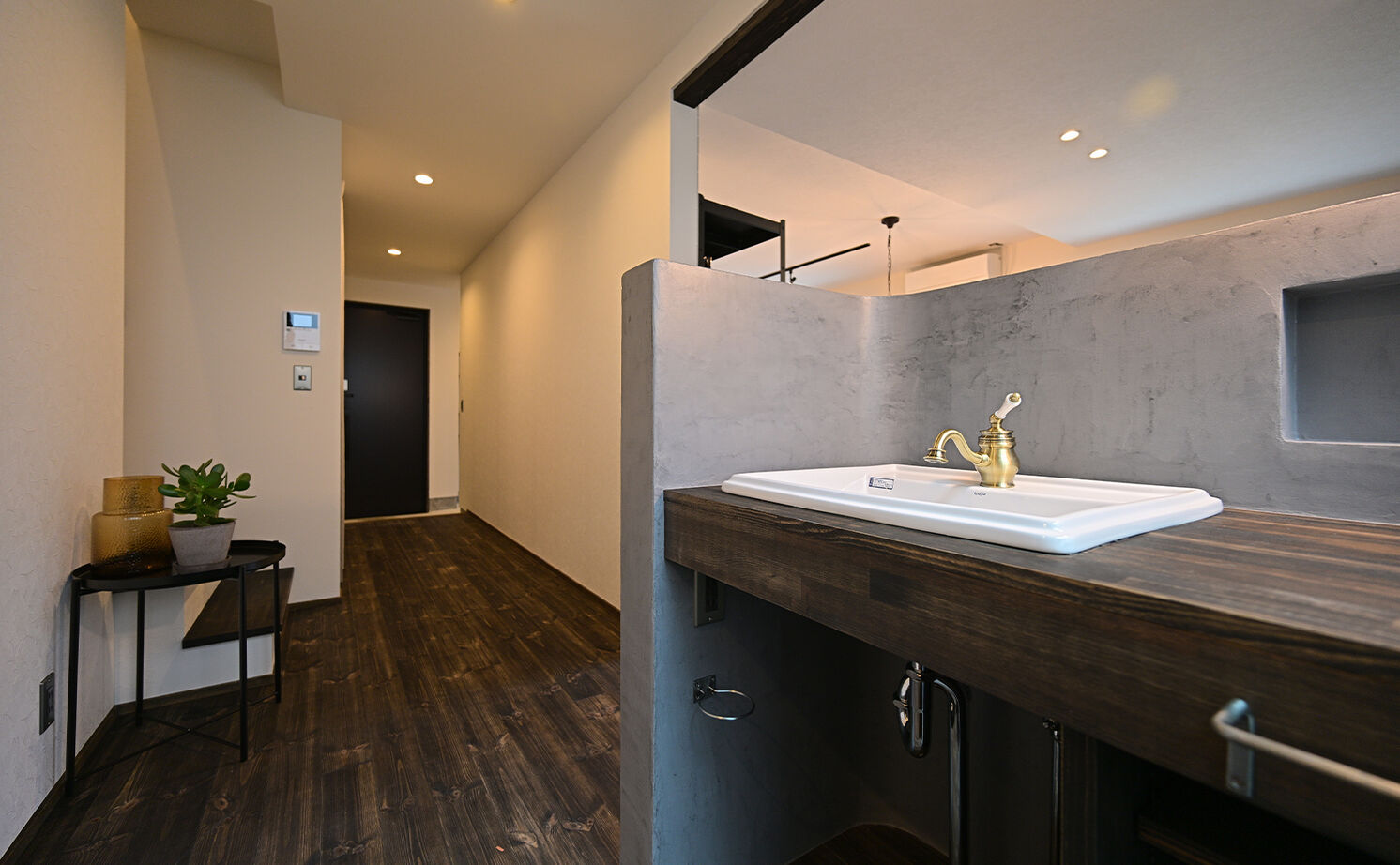 HOLOS HOME（ホロスホーム） 【知多郡｜サンルーム｜自然素材】シンプルな中に機能美が光る、ヨーロピアンスタイルが息づく家の建築実例画像13