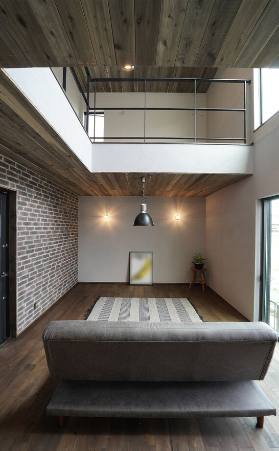 HOLOS HOME（ホロスホーム） 【西春日井郡｜レンガ貼り｜吹き抜け】時を重ねるごとに味わいを増す、ヴィンテージガレージハウスの建築実例画像11