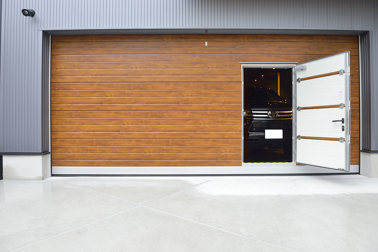 遊友建築工房 【神戸市/2000万円台】アメリカのヴィンテージカーを楽しむビルトインガレージハウスの建築実例画像5