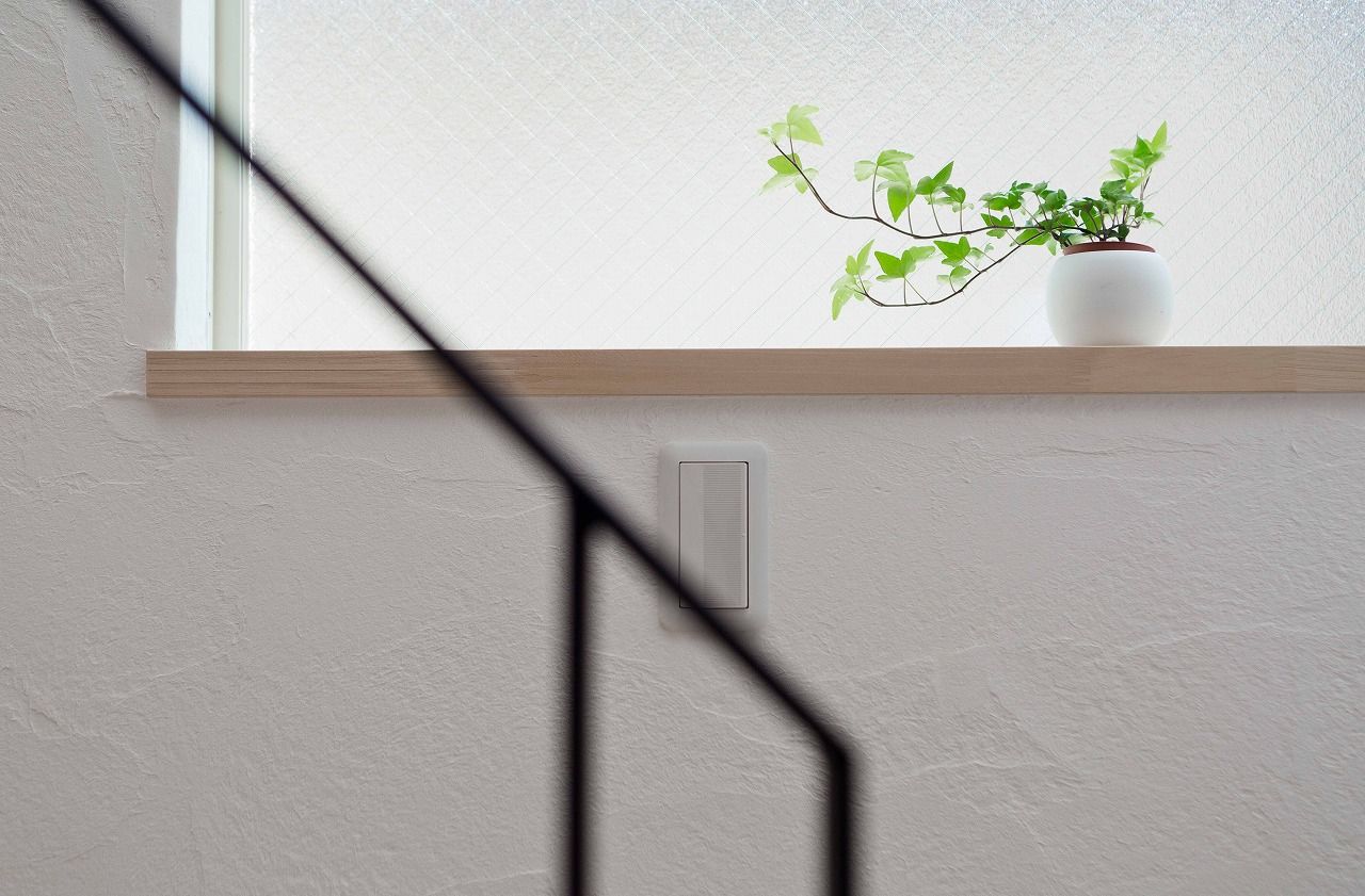 遊友建築工房 【尼崎市/1000万円台/20坪台/間取り図有】心地いい無垢床、漆喰壁。北欧インテリアの似合う狭小の家の建築実例画像8