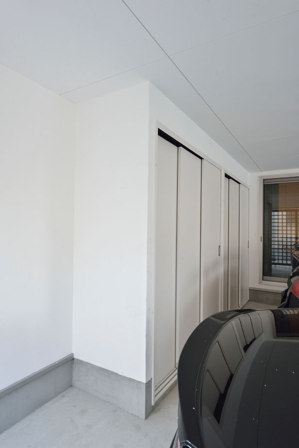 遊友建築工房 【尼崎市/3000万円台/インナーガレージ/間取り図有】ビルトインガレージに愛車2台ゆったり格納、3階建ての建築実例画像5