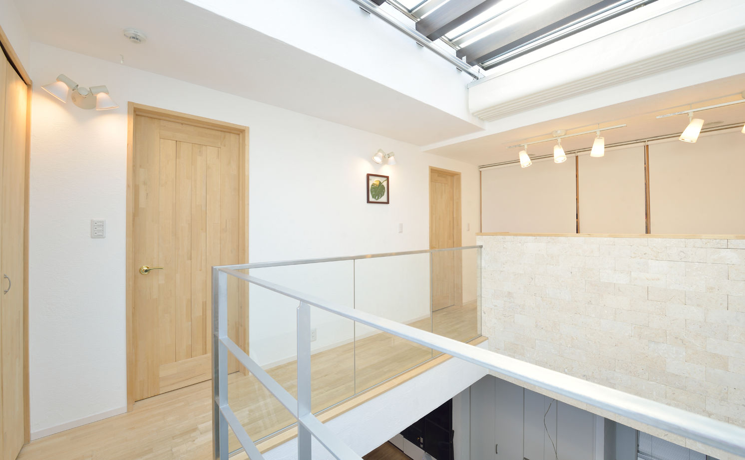 遊友建築工房 【尼崎市/3000万円台/インナーガレージ/間取り図有】ビルトインガレージに愛車2台ゆったり格納、3階建ての建築実例画像8