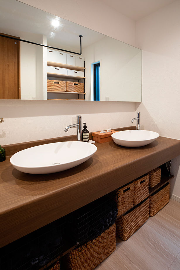 遊友建築工房 【西宮市/2000万円台/20坪台/間取り図有】クールなデザインの3階建て。室内へ入れば驚きの広さ、明るさ！の建築実例画像10