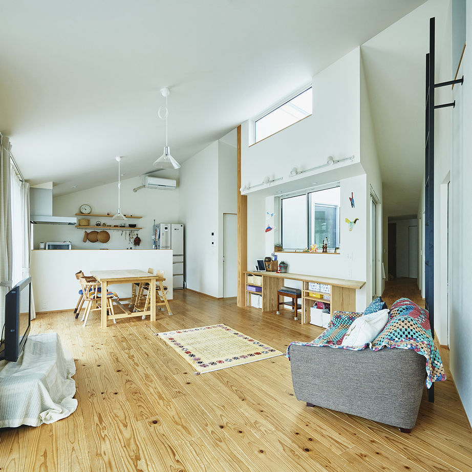 タカノホーム 【平屋／中庭／ロフト付き】ぐるぐる回遊できる！サンカクヒラヤの家の建築実例画像5