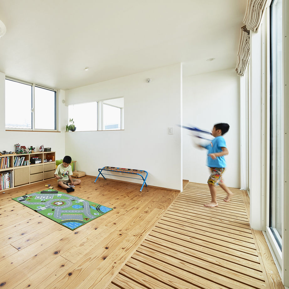 タカノホーム 【中庭/バルコニー】余白と光を採りこみながら　のびやかに暮らす家　の建築実例画像6