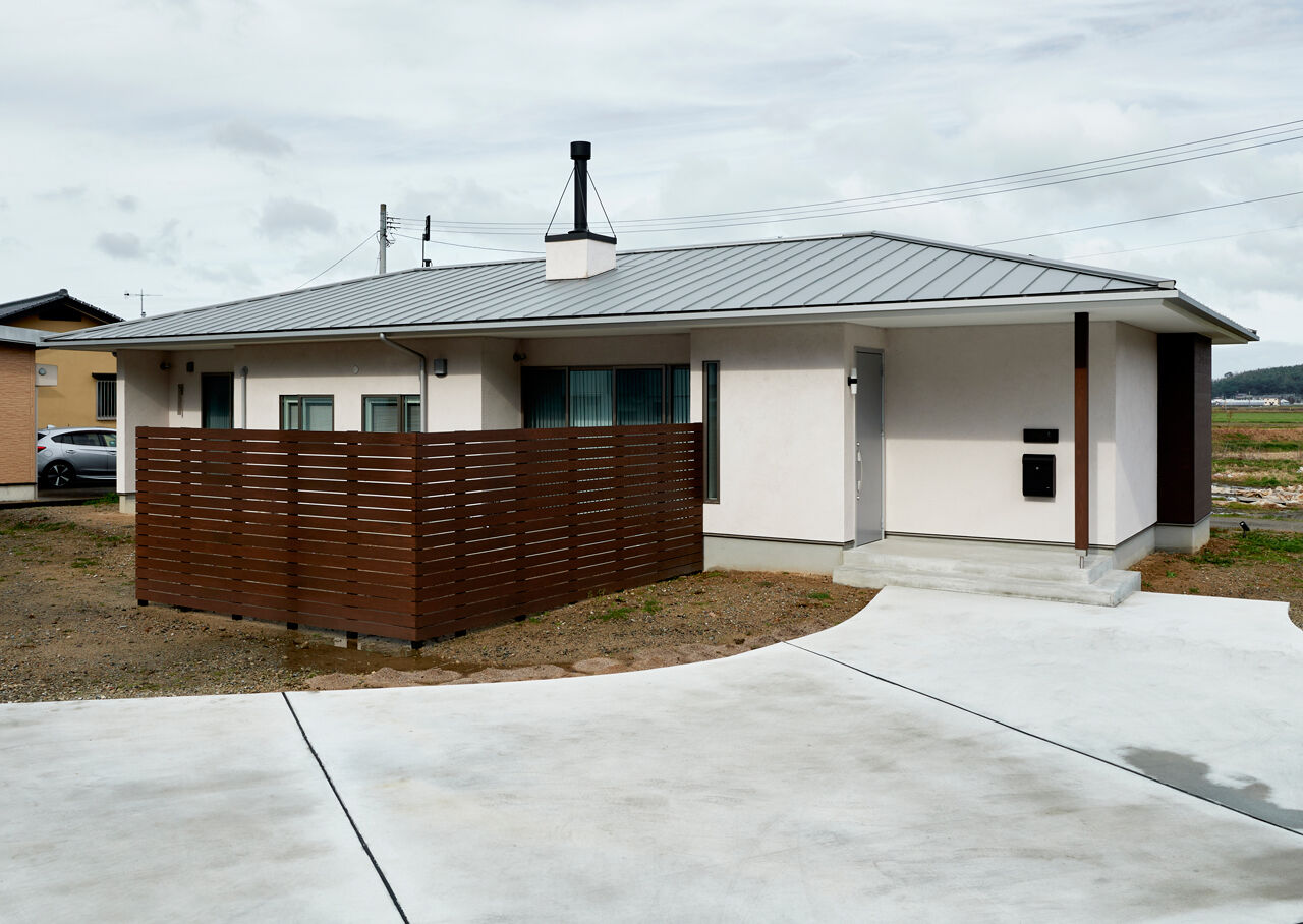 タカノホーム 【景色を楽しむ／大好きなインテリアを活かす】家族と過ごす、大切な日々をかたちにした家の建築実例画像2