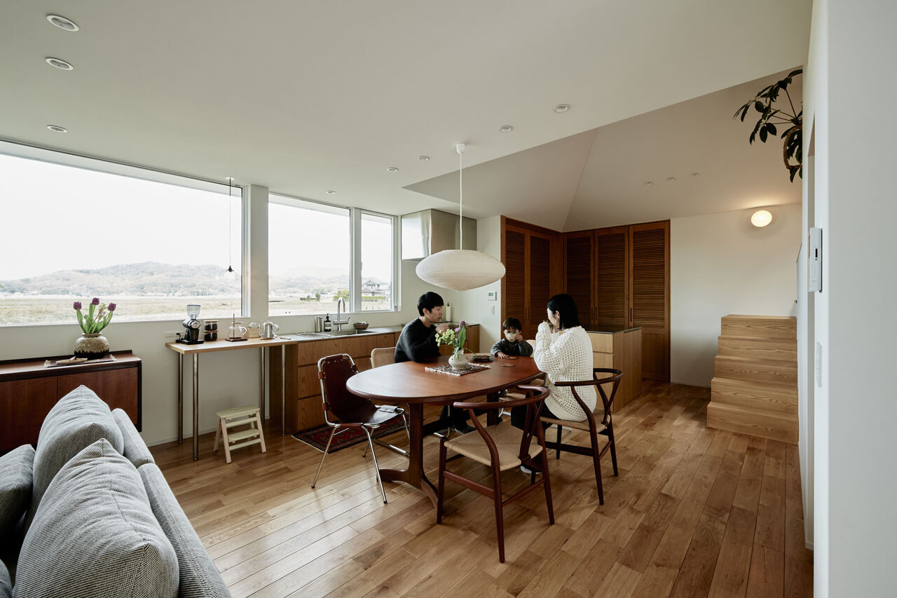 タカノホーム 【景色を楽しむ／大好きなインテリアを活かす】家族と過ごす、大切な日々をかたちにした家の建築実例画像5