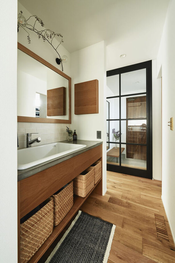 タカノホーム 【吹抜けを通じて家族がつながる】機能も空間もギュッと詰め込んで、心地よい家族のじかんを手に入れるの建築実例画像6