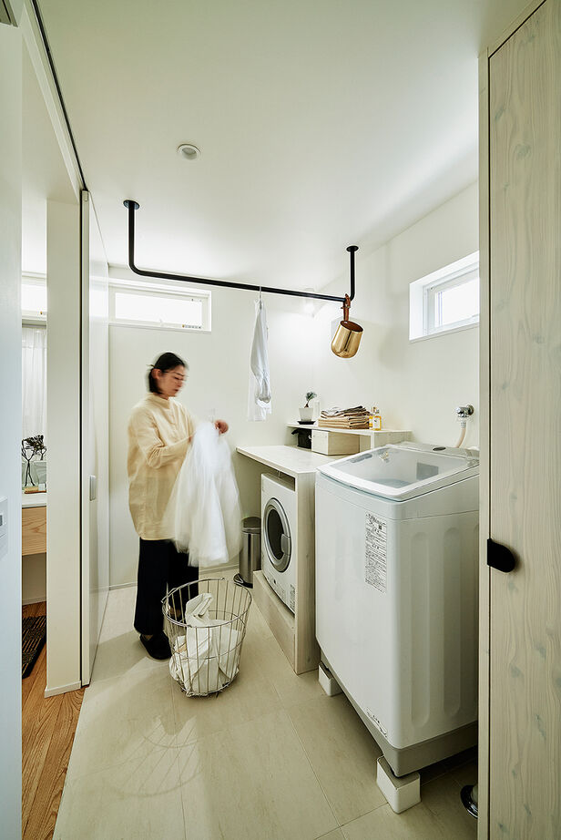 タカノホーム 【自然光が空間を包み込み、家族の物語を紡ぐ家】2階LDK・オーダーメイドキッチン、理想のくらしがここにの建築実例画像5