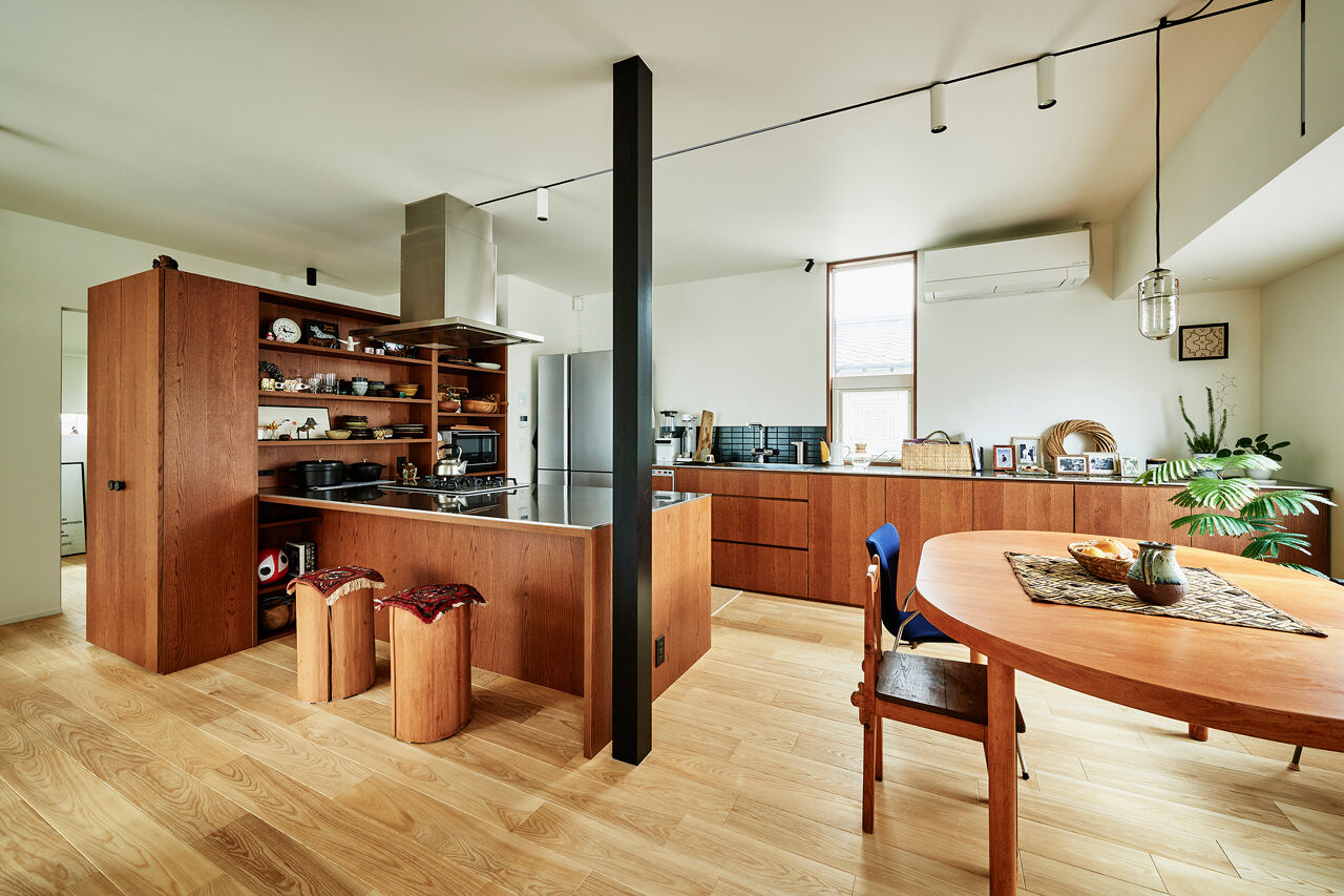 タカノホーム 【自然光が空間を包み込み、家族の物語を紡ぐ家】2階LDK・オーダーメイドキッチン、理想のくらしがここにの建築実例画像8