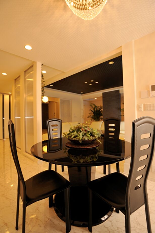 アイム・ユニバース 【東京都/二世帯住宅/間取り図有】気分はまるでリゾートホテル。ラグジュアリー空間で過ごす極上の毎日の建築実例画像6