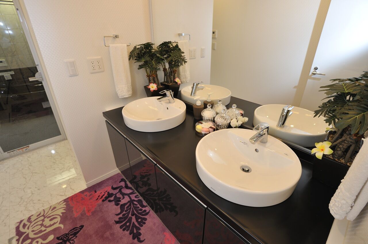 アイム・ユニバース 【東京都/二世帯住宅/間取り図有】気分はまるでリゾートホテル。ラグジュアリー空間で過ごす極上の毎日の建築実例画像9