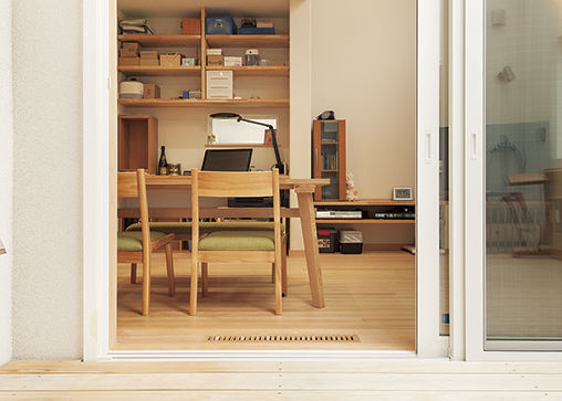 椎葉工務店 【2500万円‐3000万円】高気密高断熱にこだわった　中庭を囲んで暮らす桧の家の建築実例画像5