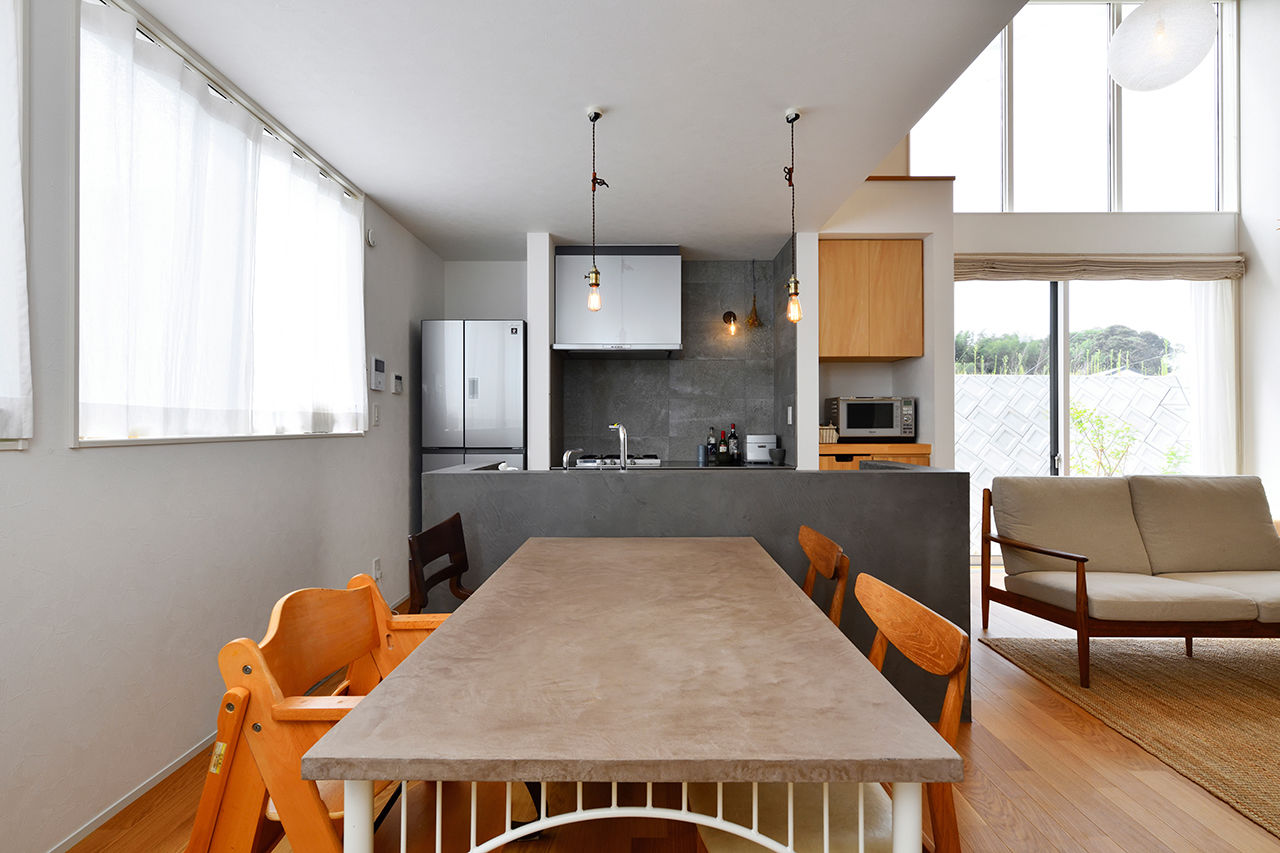 山豊工建　ここすもハウス 【全館空調×吹き抜け大空間×間取図あり】擁壁に頼らず、土地の傾斜を活かしたスキップフロアの家の建築実例画像6