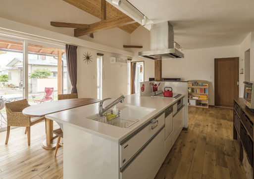 しのだ工務店 コンセプトは南国コテージ　豊かな時を育む総漆喰の住まいの建築実例画像5