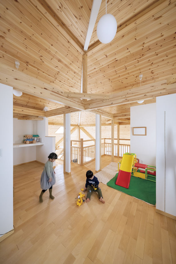 しのだ工務店 漆喰と木の癒しが決め手に。寒さ知らずで家事ラクな白い家の建築実例画像6