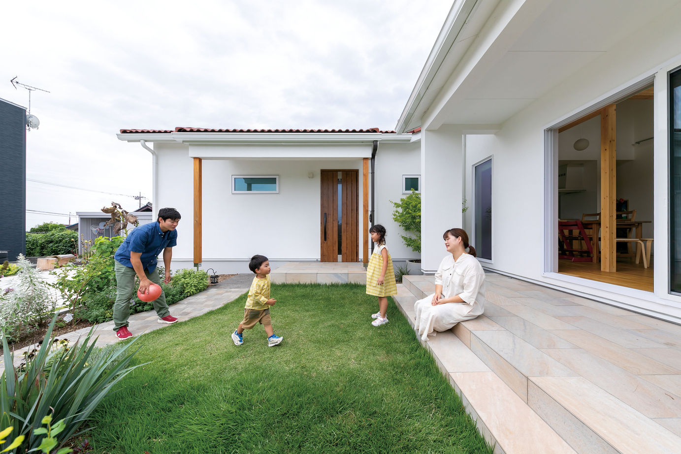 しのだ工務店 漆喰の魅力を随所で実感。家族がつながり、絆の深まる家の建築実例画像3
