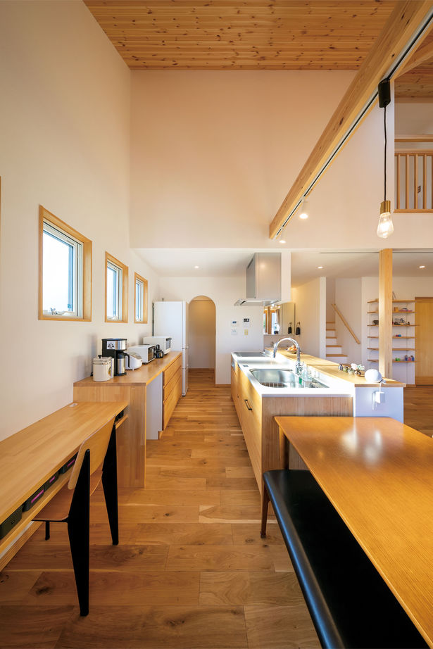 しのだ工務店 良いものを長く大切にしたい。 夫妻が選んだ漆喰・無垢材の家の建築実例画像4