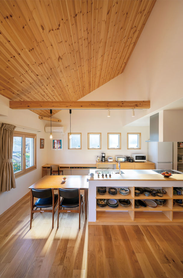しのだ工務店 良いものを長く大切にしたい。 夫妻が選んだ漆喰・無垢材の家の建築実例画像5