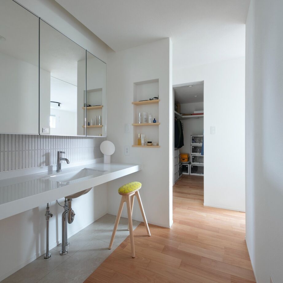 しのだ工務店 無垢材と漆喰の癒し。家事動線の効率化で家族との時間を満喫の建築実例画像5