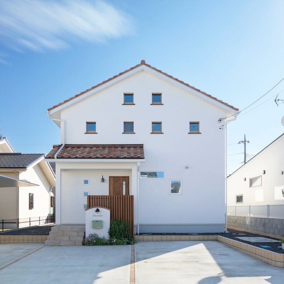 しのだ工務店 無垢材と漆喰の癒し。家事動線の効率化で家族との時間を満喫の建築実例画像