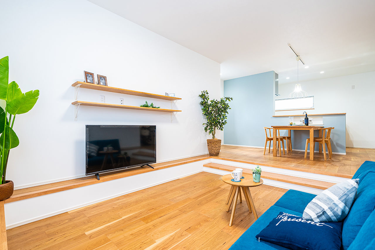 マイホームタナカ 【3LDK】全館空調で快適。ずっとここに居たい、段差をつけて天井高を演出したリビングがお気に入り！の建築実例画像2