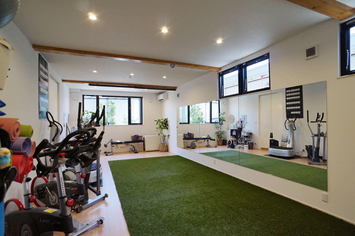 マイホームタナカ オシャレカッコイイ店舗併用住宅の建築実例画像5