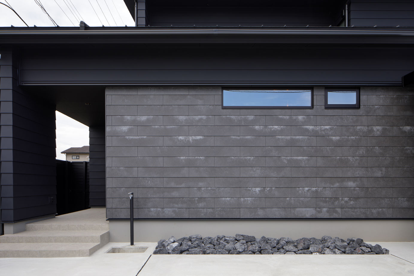 マイホームタナカ 家族の生活動線と収納力が両立したインダストリアルハウスの建築実例画像8