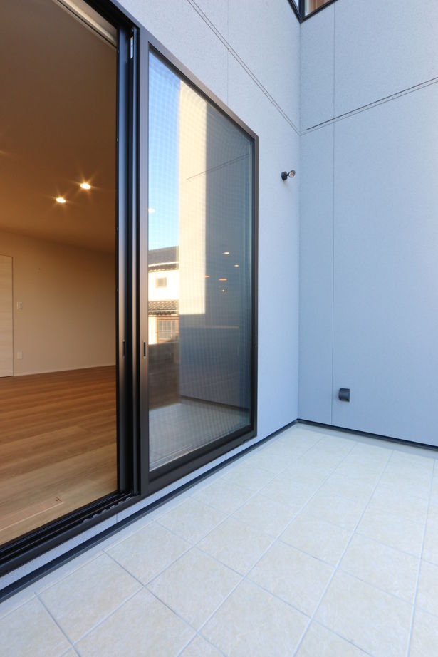 マイホームタナカ 「ただいま」の瞬間から心地良い。寛ぎの空間と快適動線が共存する家の建築実例画像10