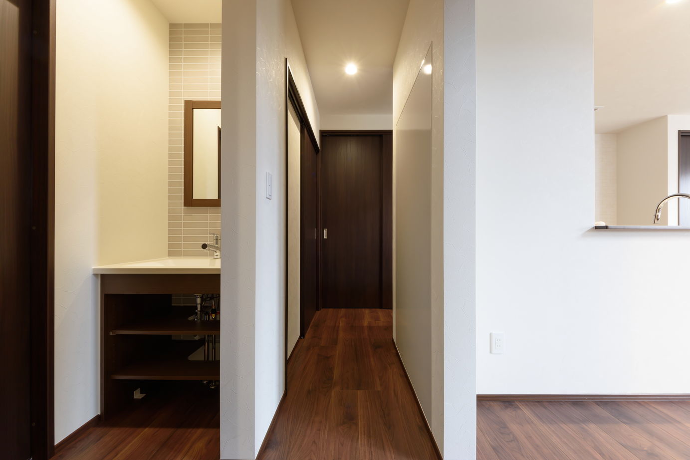 マイホームタナカ 「愛猫との暮らしをデザインする家づくり」×「家事動線を繋ぐインナーガレージの家」の建築実例画像4