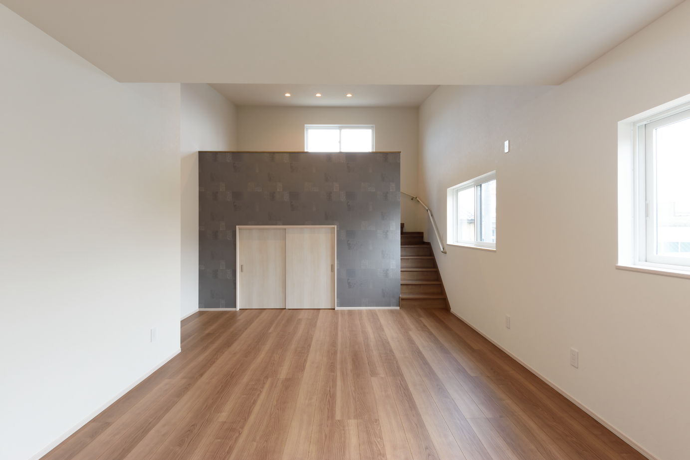 マイホームタナカ 「愛猫との暮らしをデザインする家づくり」×「家事動線を繋ぐインナーガレージの家」の建築実例画像6